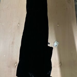 Liz Clairborne velvet black scarf